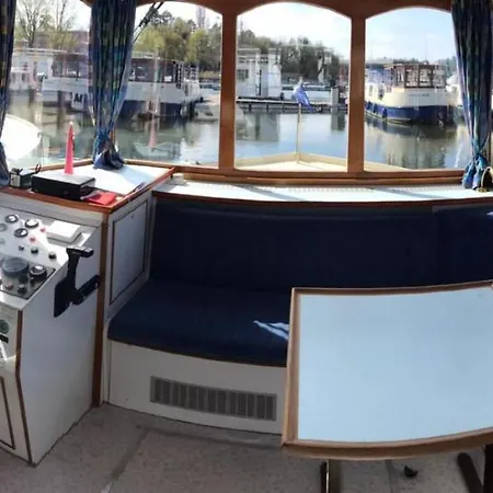 보트호텔 Kuhnle-tours Schlafen Im Hafen