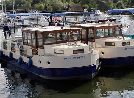 Kuhnle-tours Schlafen Im Hafen *